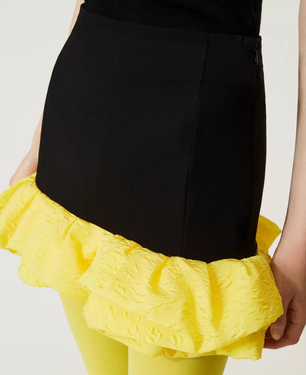 Damen Twinset Zweifarbig Schwarz/ Golden Kiwi-Gelb Marke Minirock Mit Rüschen Aus Geprägtem Taft Röcke - 3