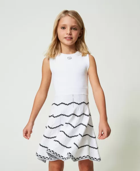 Kurzes Kleid Mit Geometrischem Dessin Qualität Twinset Zweifarbig Lucent White / Schwarz Kleider Mädchen